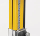Useful Height Guide  The blade guard features a scale to show the cutting height, an ideal reference for accurately setting the guides to the required position.